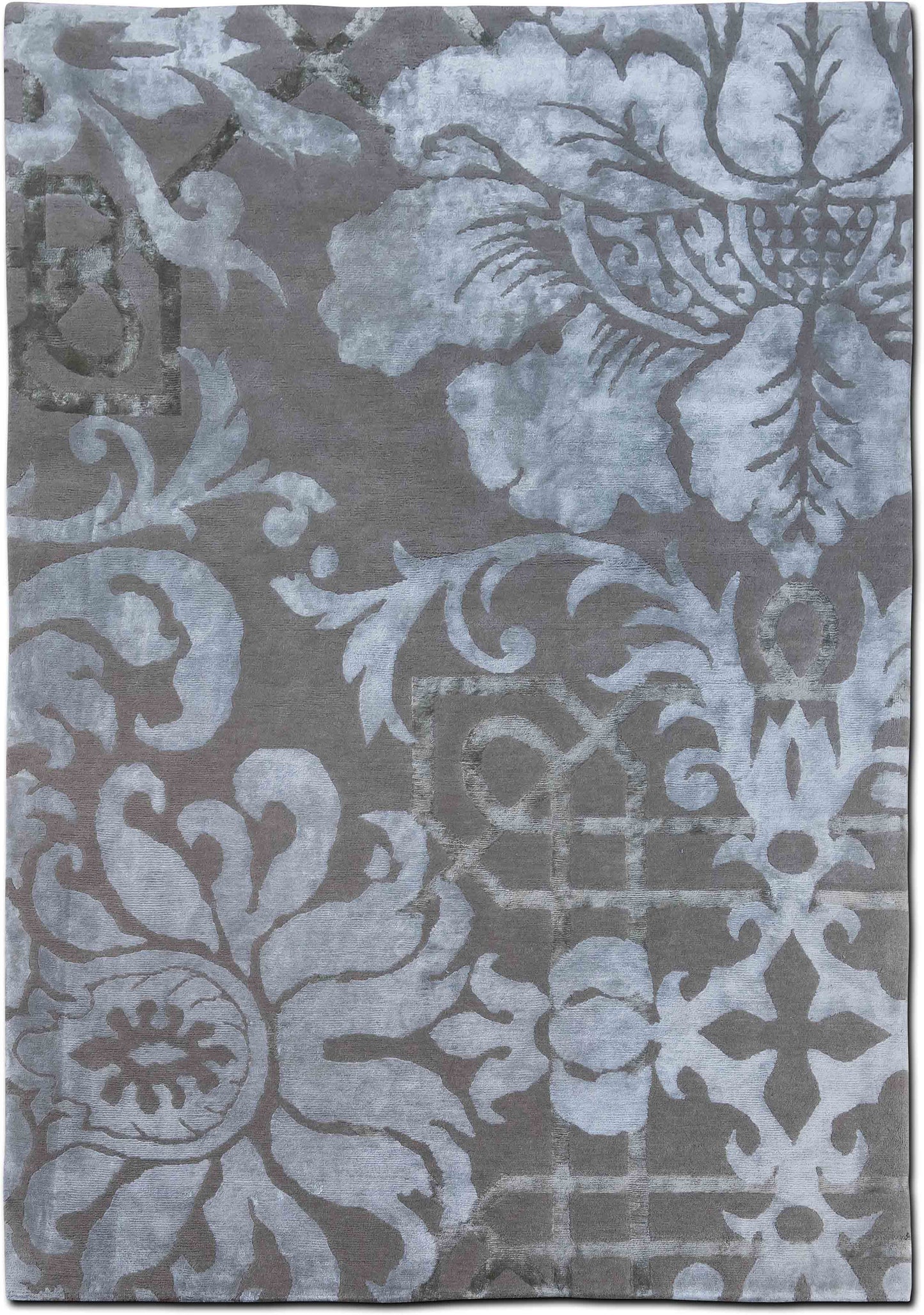 Tufenkian –  8' 4" ft x 5' 6"  – 100% wool  – beige ivory