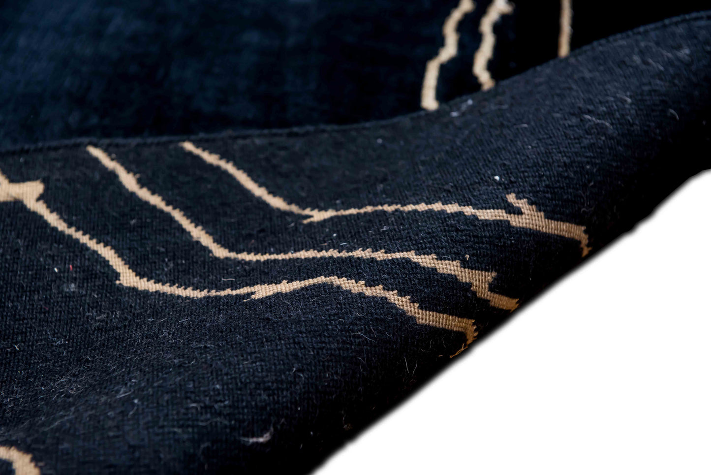 Midnight Botanica Wool Area Rug – Hand-Knotted Contemporary Floral  (10 ft x 7 ft) – 100% wool – black