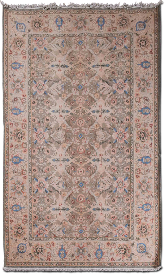 8 6" ft x 5 ft– 100% wool – cream blue green