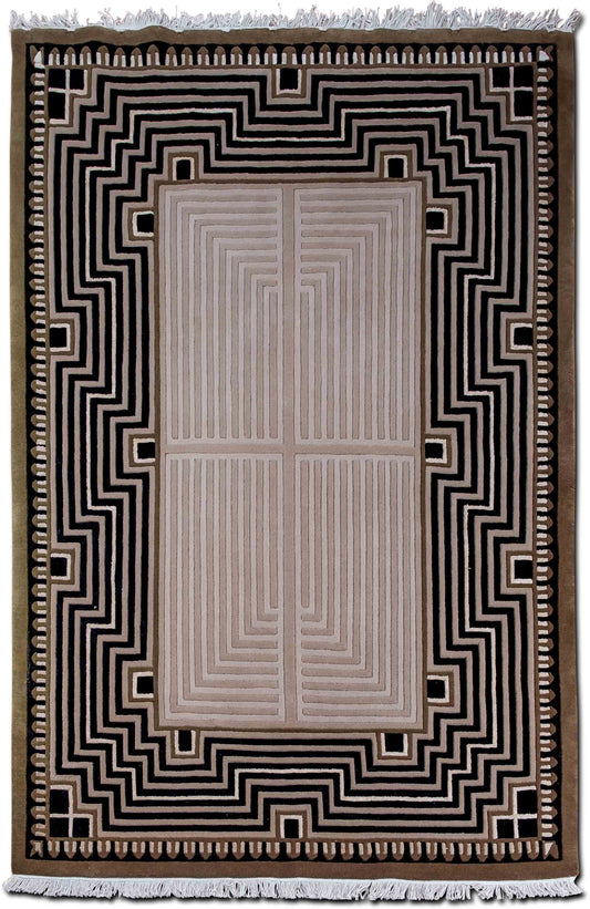 7' 5" ft x 5' 3" ft  – 100% Wool  – beige and black