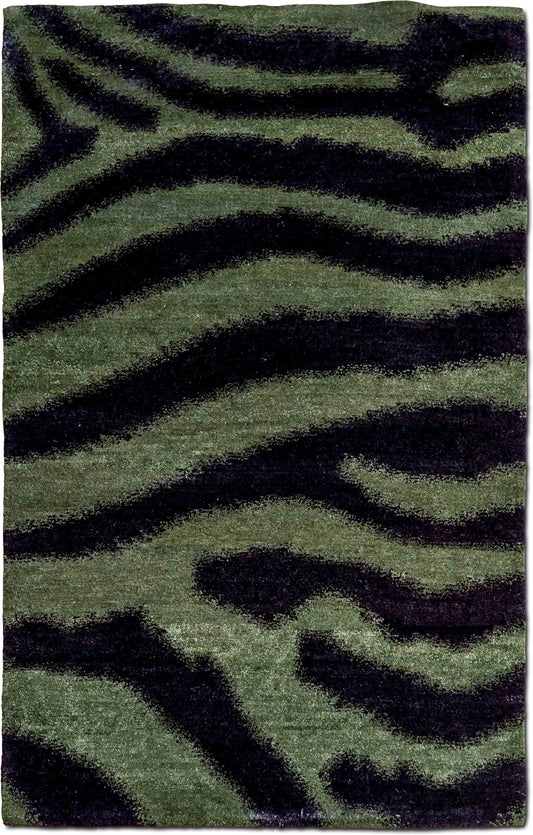 Tufenkian –  5 ft x 3 ft – 100% wool – green black