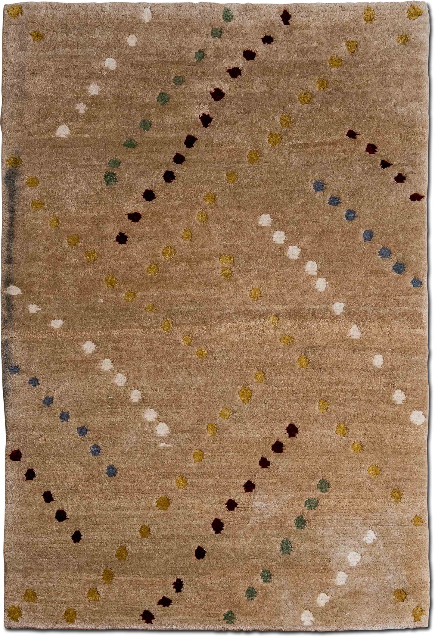 Tufenkian – Wheatberry 5 ft x 3 ft – 100% wool – wheat beige with red, cream, light blue & green accents